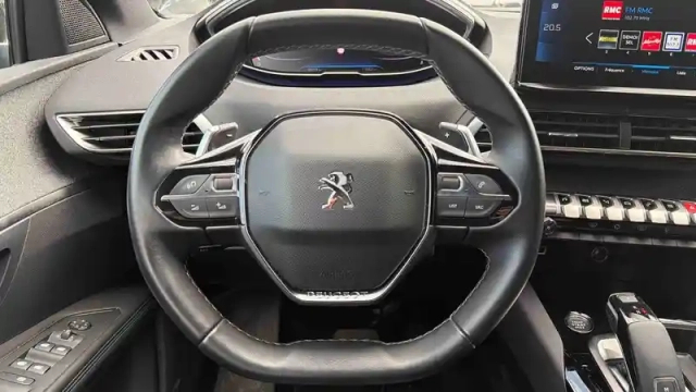 Peugeot 3008 puretech 130ch s&amp;s eat8 — photo 15