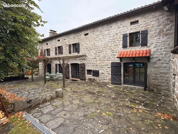Ferme 12 pièces 355 m²