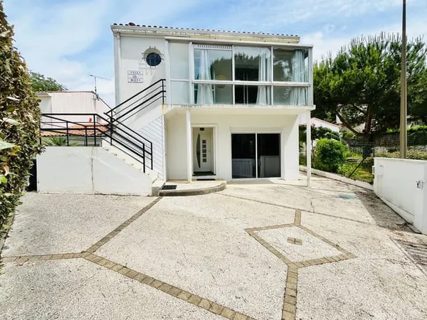 Maison 5 pièces 160 m²