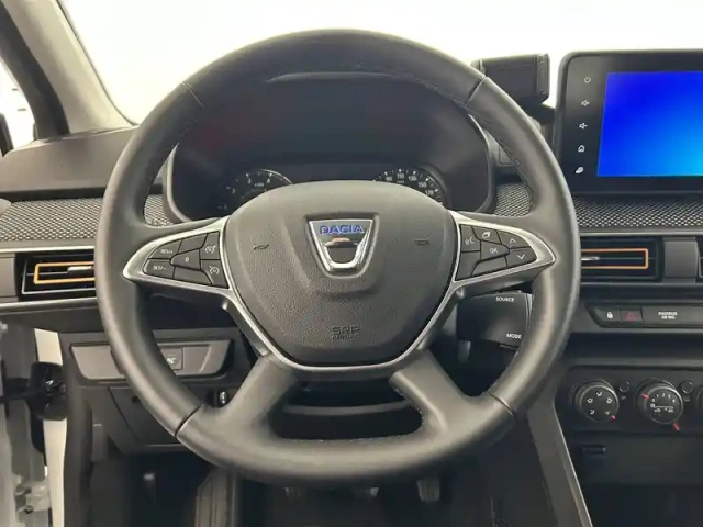 Dacia Sandero eco-g 100 - 22 — photo 42
