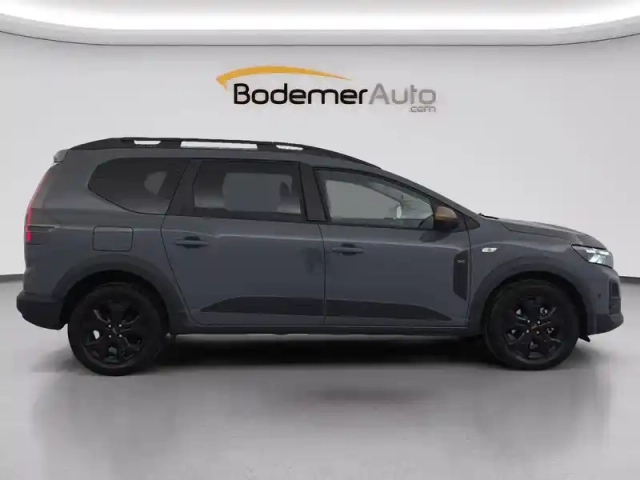 Dacia Jogger tce 110 7 pl — photo 15