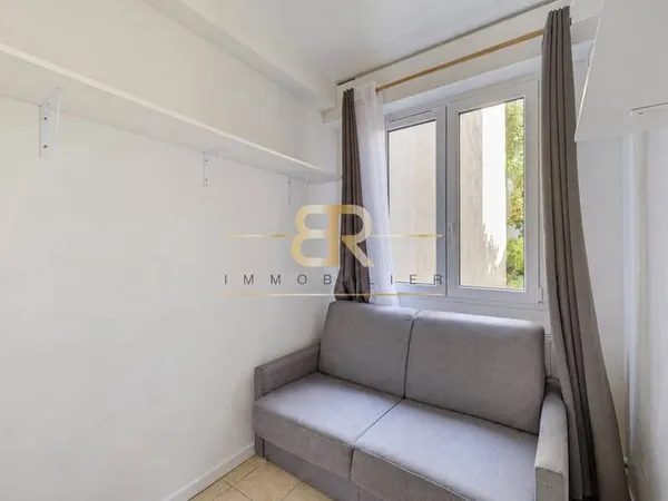 Appartement 1 pièce 9 m²