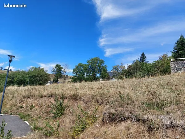 Terrain 890 m² LAGUIOLE