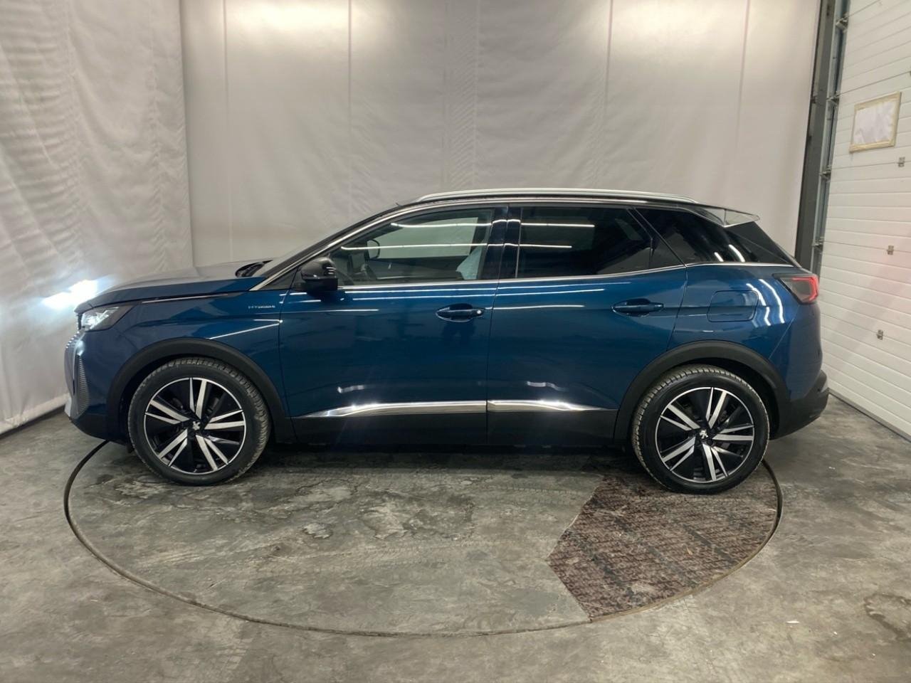 Peugeot 3008 hybrid4 300 e-eat8 gt pack — photo 2