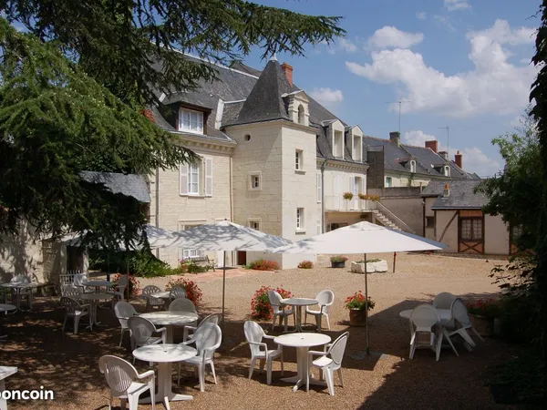 MANOIR DU XVIIe SIÈCLE - PROPRIÉTÉ DE CARACTÈRE AUX MULTIPLES POTENTIALITÉS - HÔTEL-RESTAURANT, RÉSI