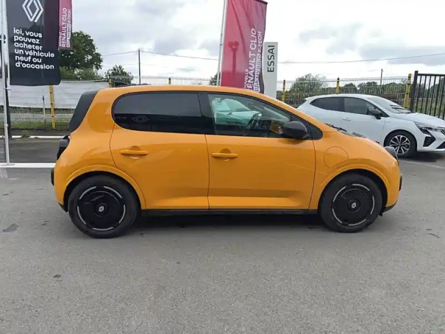 Renault Twingo e-tech electrique 80 ch autonomie urbaine — photo 8