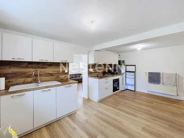Appartement meublé de plain-pied avec extérieur proche centre de Retournac