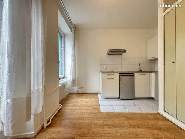 Studio 1 pièce 16 m²