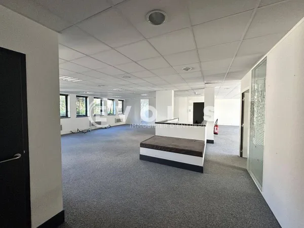 Bureaux 583 m²