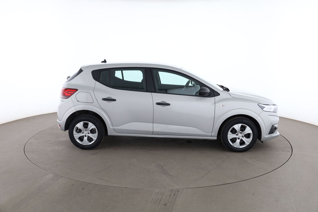 Dacia Sandero 1.0 SCe Essential — photo 6