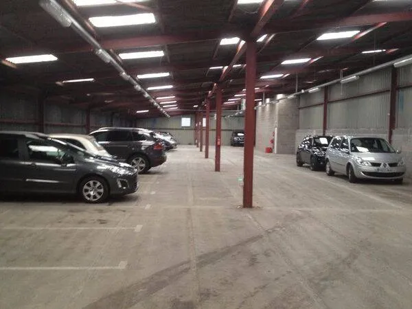 Parking 12 m²