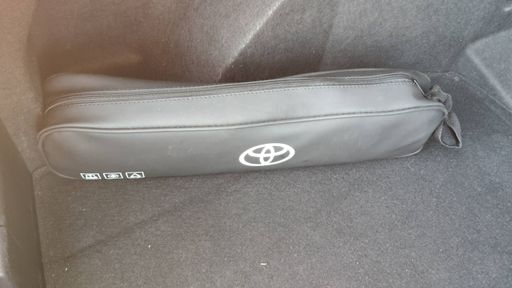 Toyota C-HR 1.8 VVT-i 122 2WD CVT 99 - Graphic – 2019 – 97407 km – Hybride essence – Boîte Automatique — photo 28