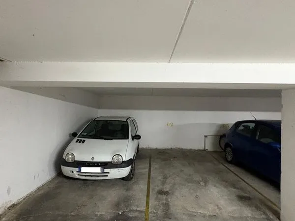 Place de parking petit véhicule Rue Liandier 13008 - Proche avenue du prado
