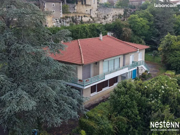 Maison 10 pièces 260 m²