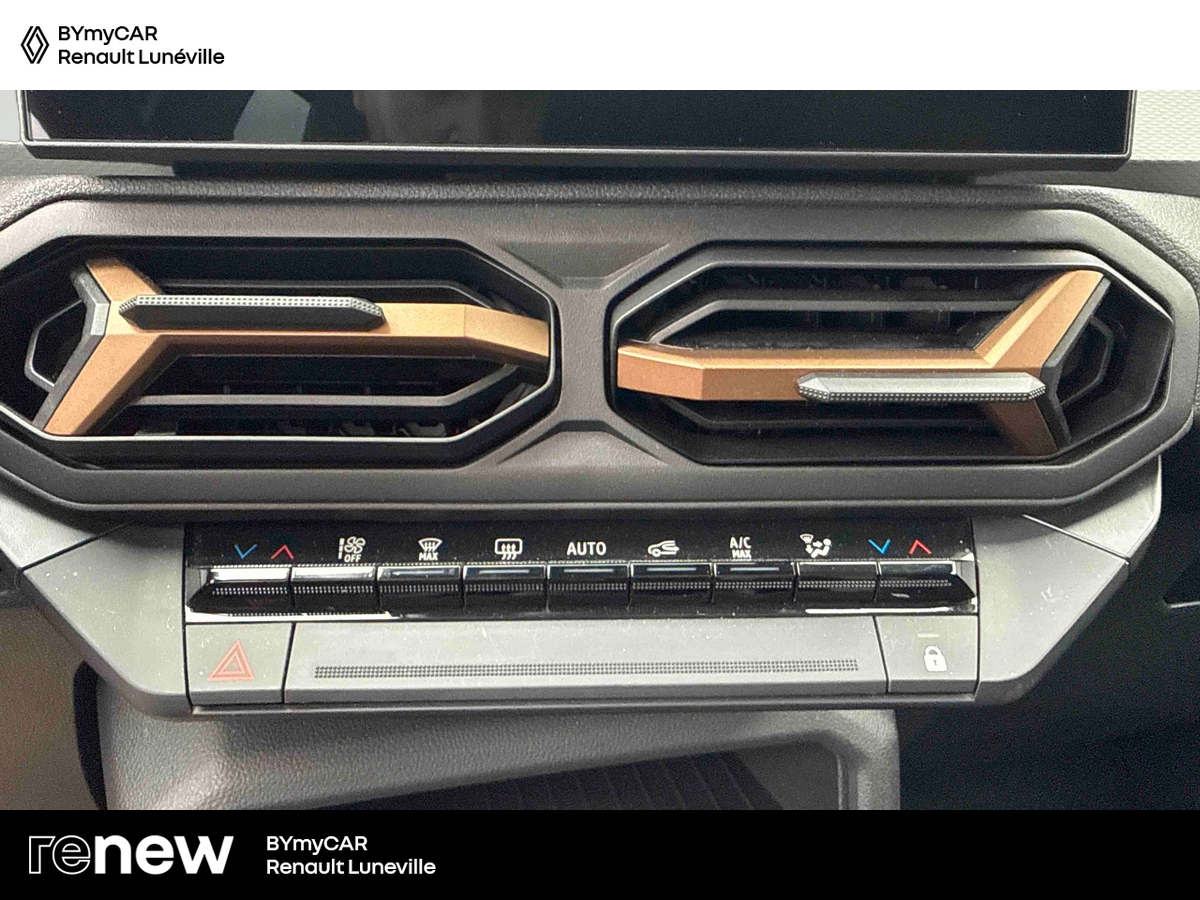 Dacia Bigster Mild Hybrid 140 — photo 21
