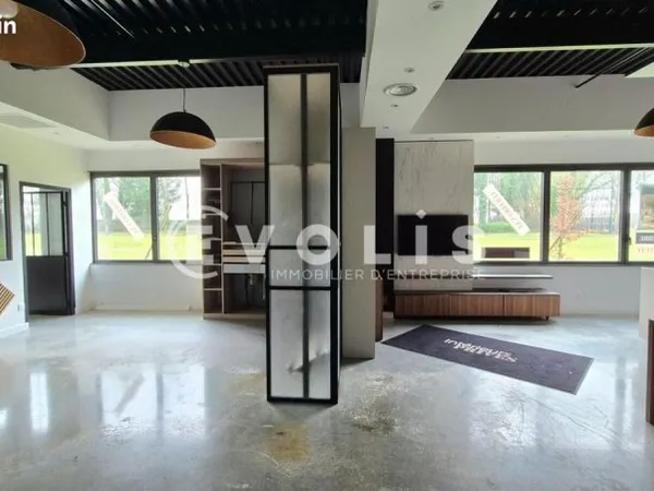 Bureaux 108 m²