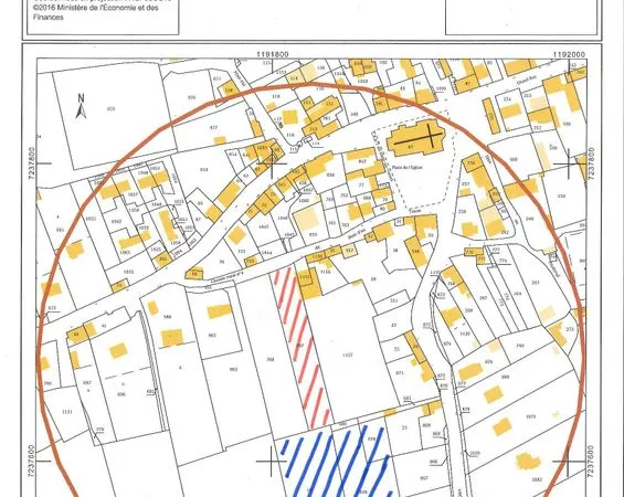 Terrain à bâtir 8 000 m² (dont 2 013 m² constructibles + potentiel futur) 70 000