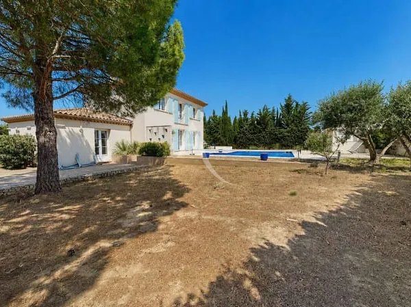 Maison 5 pièces 140 m²