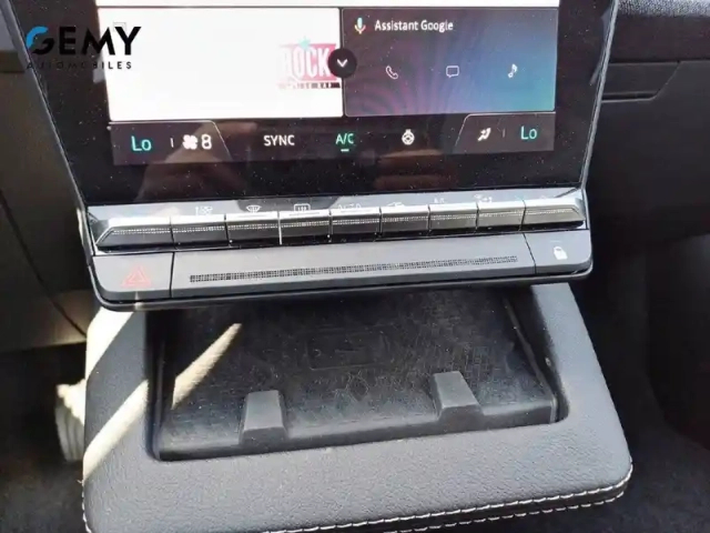 Renault Megane e-tech 220 ch autonomie confort ac22 — photo 19
