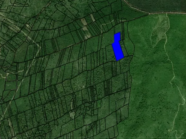 Vends terrain - 27900 m² - 1 pièce - Tavernes 83670