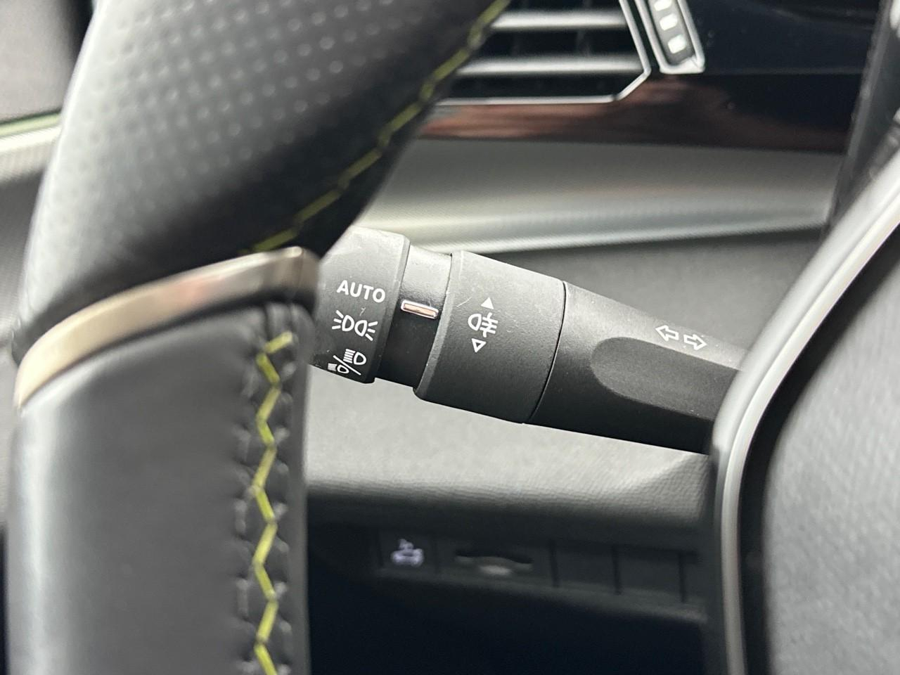 Peugeot 408 puretech 130 ch s&s eat8 gt — photo 17