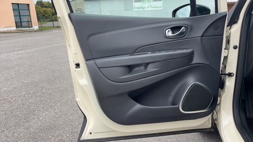 Renault Captur 1.3 TCe 150 EDC - Intens – 2019 – 97694 km – Essence – Boîte Automatique — photo 35