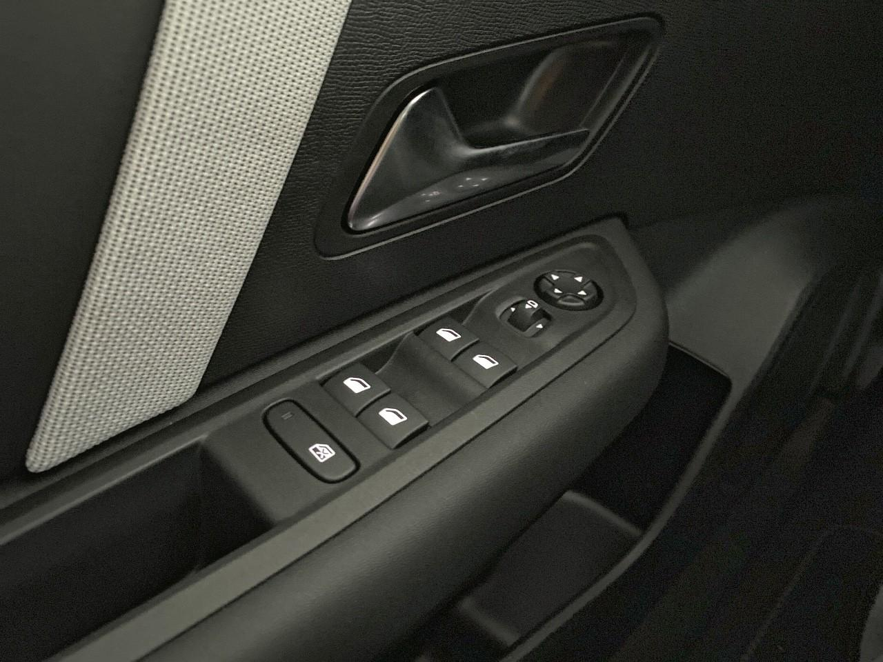 Citroën C4 hybride 136 e-dcs6 max — photo 20