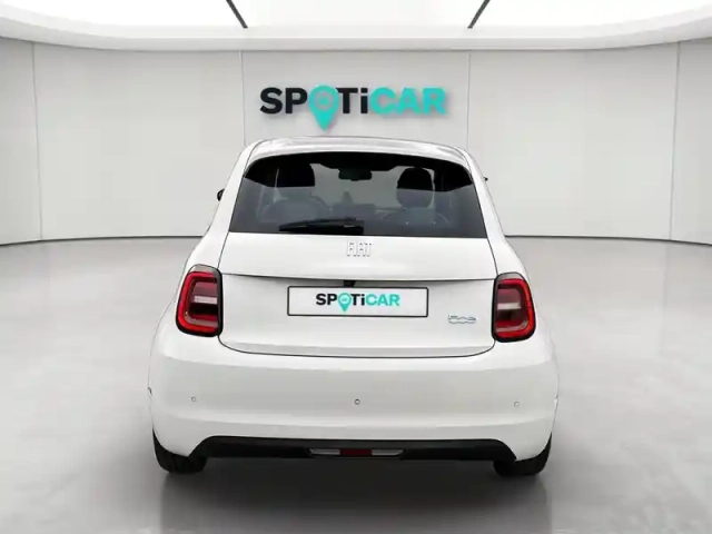 Fiat 500 3+1 e 118ch la prima my23 — photo 4