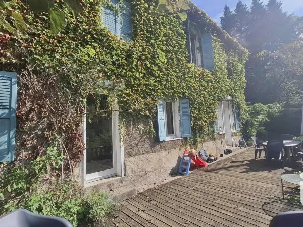 Maison 10 pièces 442 m²