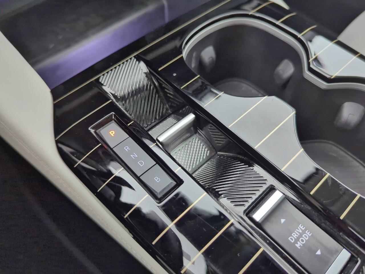 Citroën C5 X hybride rechargeable 225 e-eat8 hypnos — photo 28