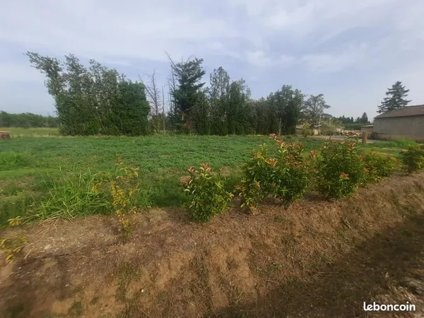 Terrain 800 m² L Isle Sur La Sorgue