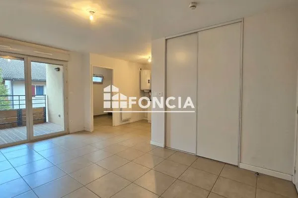 Studio 1 pièce 27 m²