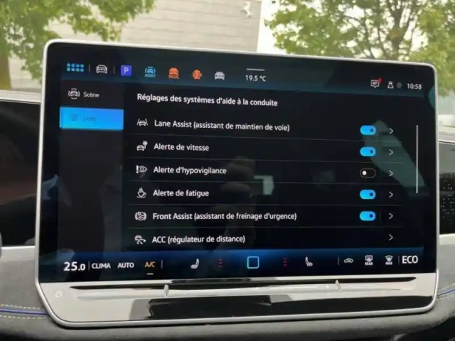 Volkswagen Passat 1.5 ehybrid 272 dsg6 — photo 10