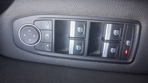 Renault Captur 1.3 TCe 140 Mild Hybrid - Intens – 2021 – 62053 km – Essence – Boîte Manuelle — photo 4