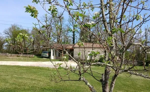 Chambre et salle de bain privée dans habitat partagé