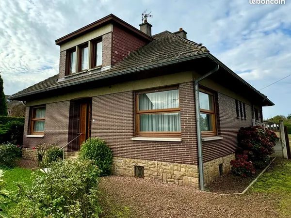 Maison avec atelier de 470 m² - Projet familial ou professionnel - Centre d'Arleux