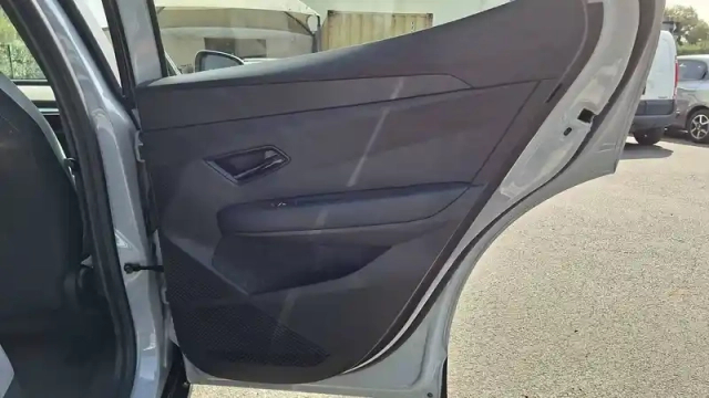 Renault Megane e-tech ev60 220 ch optimum charge — photo 42