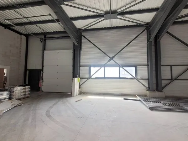 Local 364 m²