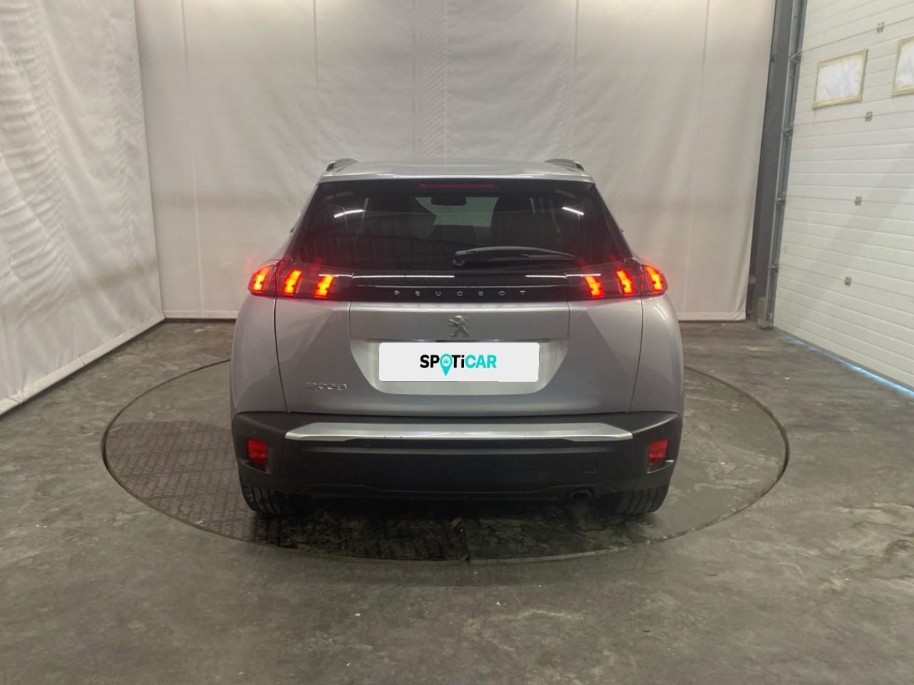 Peugeot 2008 puretech 100 s&s bvm6 style — photo 4