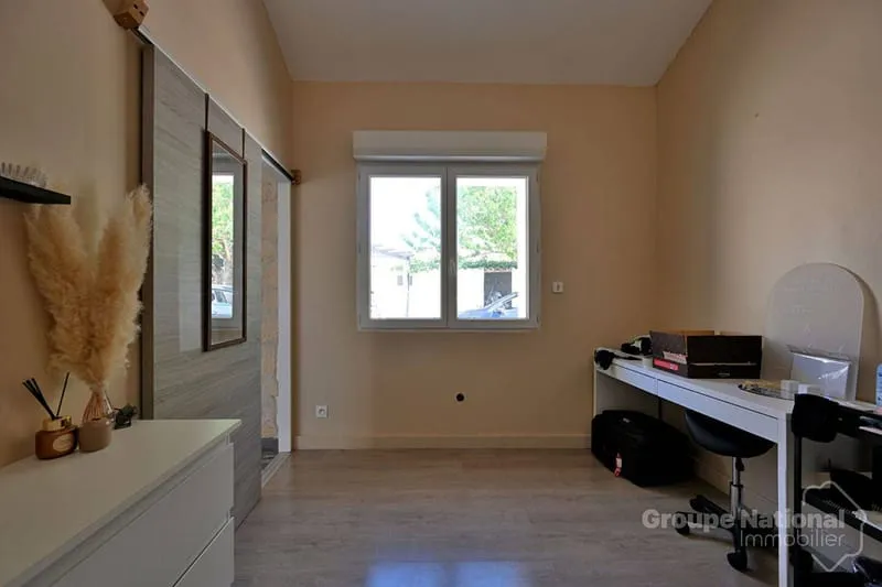Photo 7