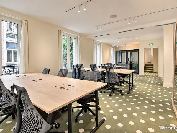 Bureaux 420 m²