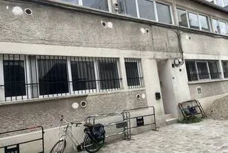 Bureaux 369 m²