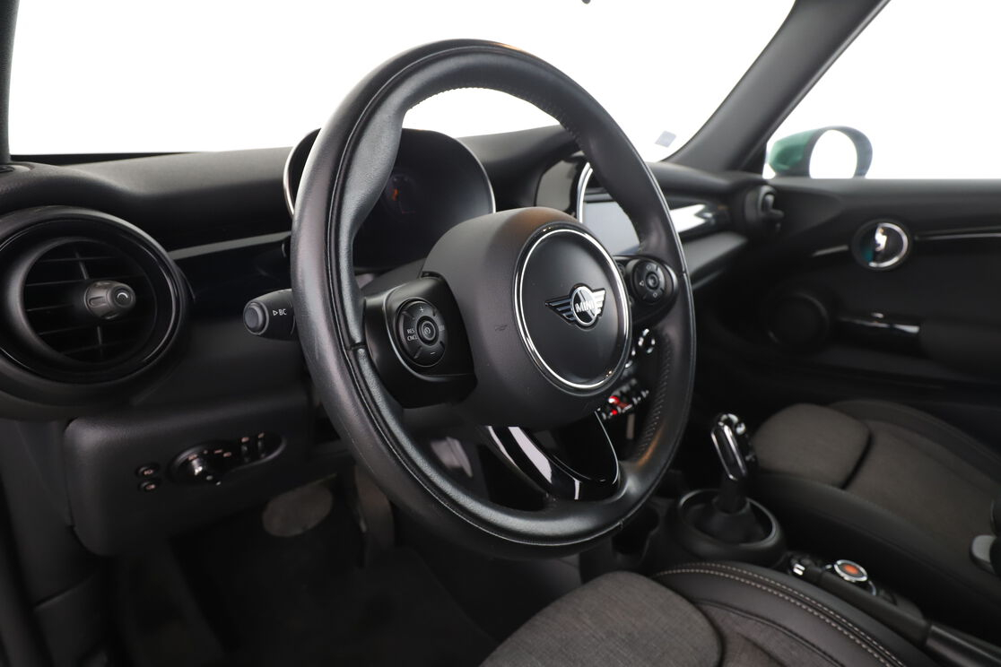 MINI Cabrio Cooper Edition Greenwich BVA7 — photo 10