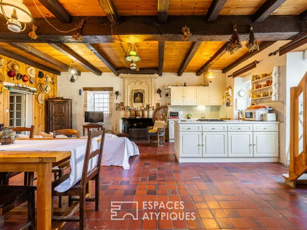 Maison du XVIIe à réinterpréter avec élégance