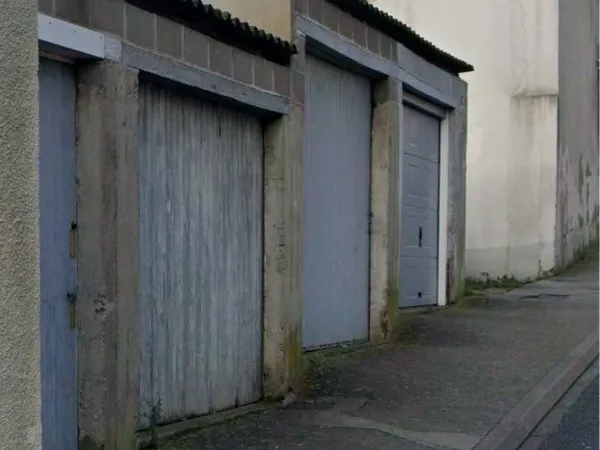 Garage à vendre