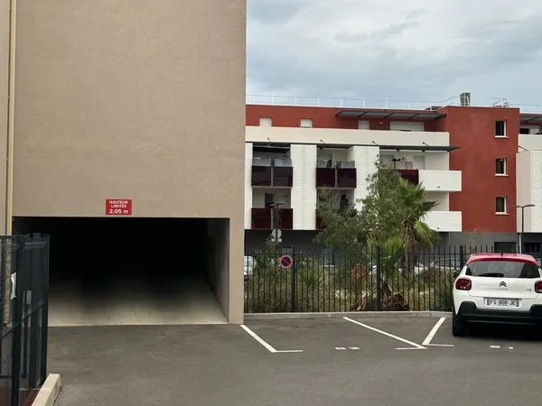 Location Parking sécurisé