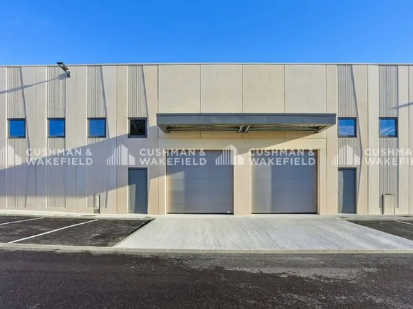 Local d'activité 410 m²