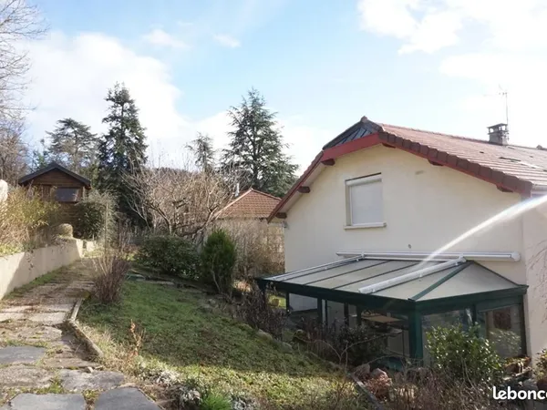 Maison 7 pièces 162 m²