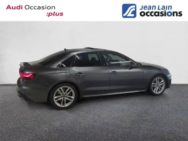 Audi A4 35 tfsi 150 s tronic 7 — photo 24