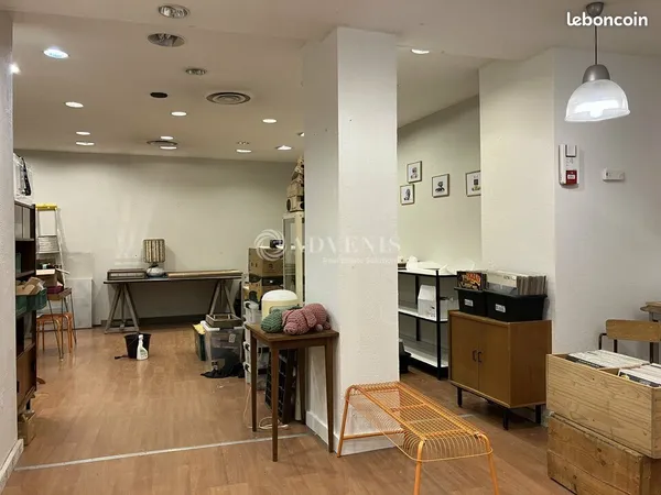 Local commercial 76 m²